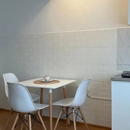 Sunlight 莫斯塔尔